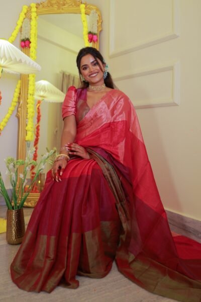 Lohita ( Saree )