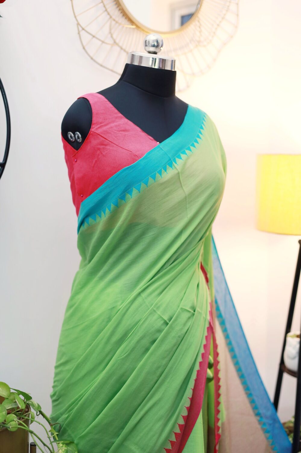 Tota ( Saree ) - Image 4